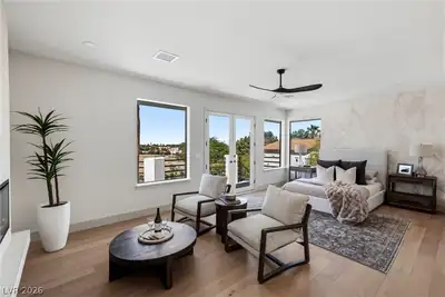 2019 Doral Court Primary Bedroom