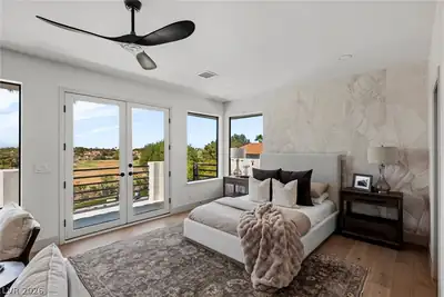 2019 Doral Court Bedroom