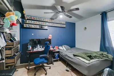 418 Linn Lane Bedroom