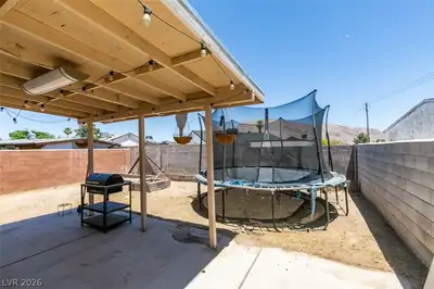 418 Linn Lane Patio