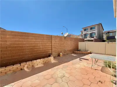 5863 Rose Tiara Drive Yard