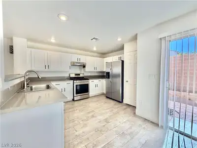 5863 Rose Tiara Drive Kitchen