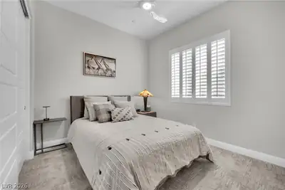 11724 Hatchling Avenue Bedroom