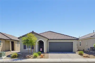 1639 Deep Valley Avenue, North Las Vegas
