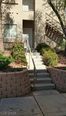 2110 Los Feliz Street 1080 Entry