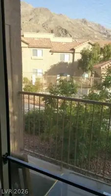 2110 Los Feliz Street 1080 Balcony