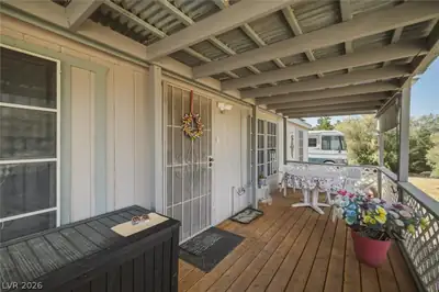 6691 Conestoga Parkway Deck