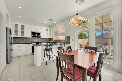 2676 Pine Run Road Dining Area