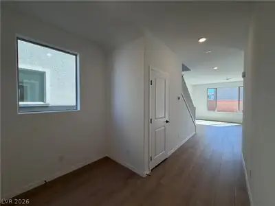 10290 Dallington Street Entrance Foyer