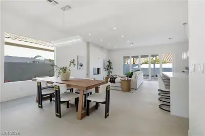 1612 Hidden Spring Drive Dining Area