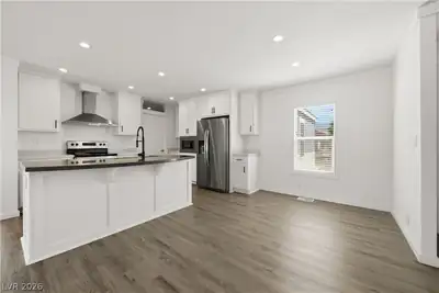 6340 Glencove Avenue Kitchen