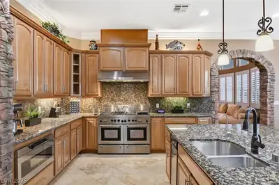 6625 West El Campo Grande Avenue Kitchen