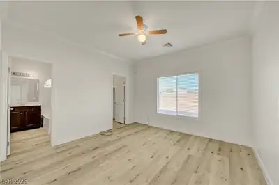 139 Bloomsbury Avenue Primary Bedroom