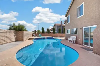 4750 Beaconsfield Street Pool