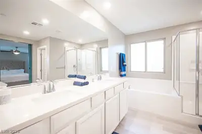 1031 Bluebell Brook Street, Henderson, NV 89052 Bathroom