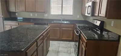 9018 WINCHESTER RIDGE Street n/a Kitchen