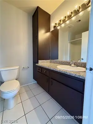 6122 Meadow View Lane Primary Bathroom