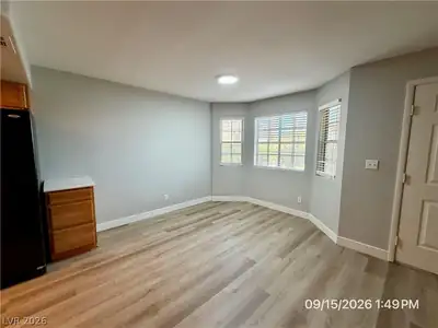 8410 Eldora Avenue 1085 Dining Area