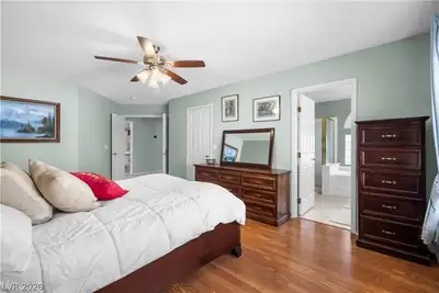 9704 Driftwood Island Court Primary Bedroom