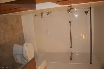 7255 West Sunset Road 1021 Bathroom