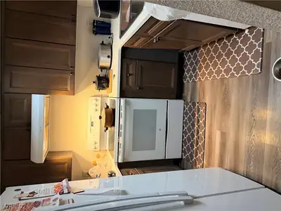 2350 Cardiff Lane C Kitchen