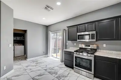 6861 Sweet Pecan Street Kitchen