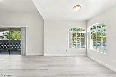 7400 West Flamingo Road 2013 Living Room