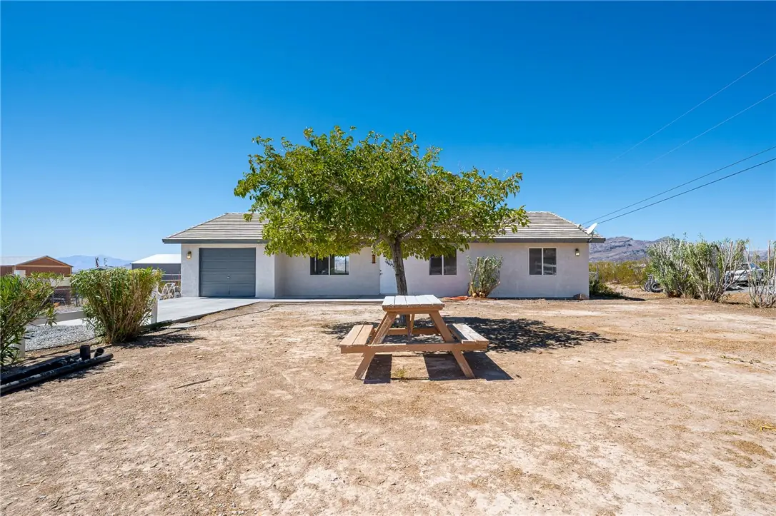 5880 Reno Lane