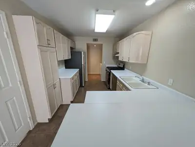 8408 Stoney Bluff Avenue Kitchen