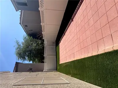 6135 Sierra Mist Avenue Patio