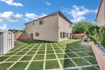 8373 Bartholomew Park Court, Las Vegas, NV 89139 Yard