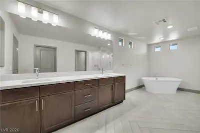 8373 Bartholomew Park Court, Las Vegas, NV 89139 Primary Bathroom