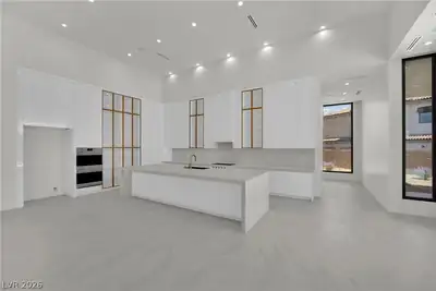 20 Olympia Canyon Way Kitchen