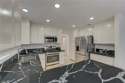 6028 Shadow Oak Drive North Las Vegas, NV 89031