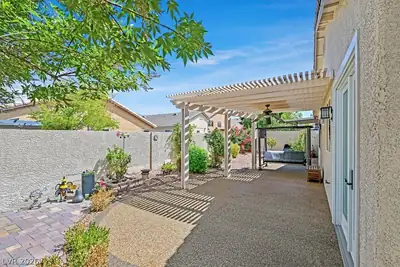 626 Fontayne Avenue Patio