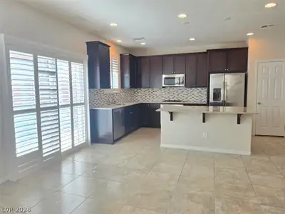 5688 North Bishop Flowers Street Kitchen