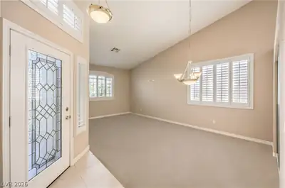 3075 Misty Moon Avenue Dining Room