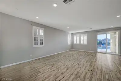 2587 Tolmezzo Street Living Room