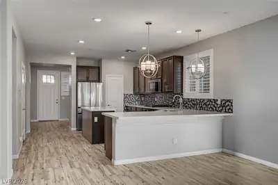 2587 Tolmezzo Street Kitchen