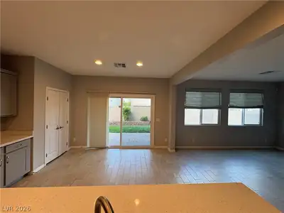9898 Poplar Point Avenue Dining Area
