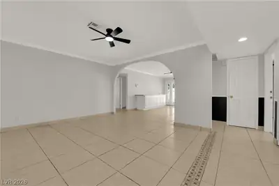 3594 Winner Drive Dining Area