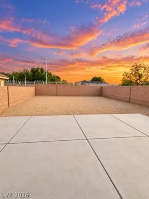5926 Stone Hollow Avenue Yard