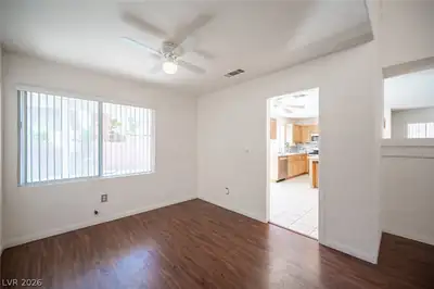 10127 Yellow Canary Avenue Dining Area