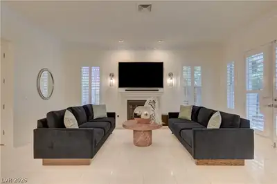 820 Vegas Valley Drive, Las Vegas