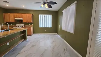 3902 West El Campo Grande Avenue Dining Area