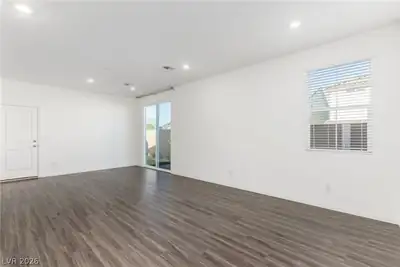 2685 Abrantes Place Living Room