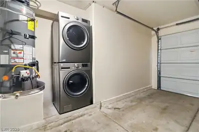 6739 Catoctin Avenue, Las Vegas, NV 89139 Garage