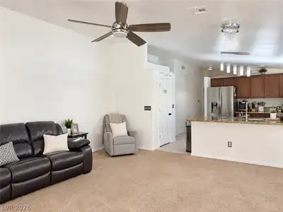 1472 Dragon Rock Drive Living Room