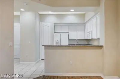 20 Serene Avenue 201 Kitchen