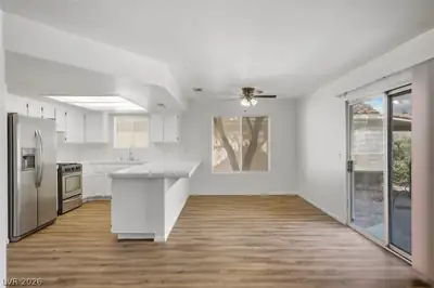 1428 Desert Hills Drive Dining Area